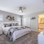 4819Ja Townhouse 4 Bedrooms & 3 Bathrooms + Pool