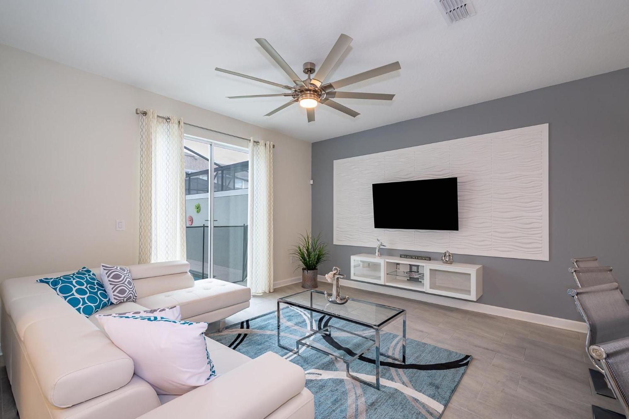 4819ja Townhouse 4 Bedrooms & 3 Bathrooms + Pool *